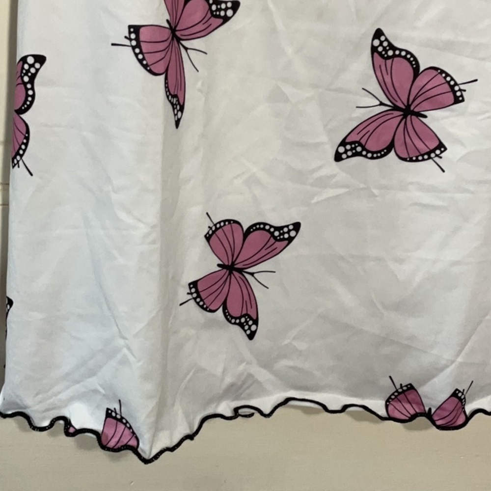 Women’s White XL nightgown with Pinkish purple Butterflies - Picture 6 of 6